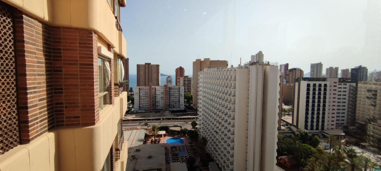 Precioso Apartamento Con Piscina Y Vistas Al Mar Mediterraneo. Benidorm Eksteriør billede
