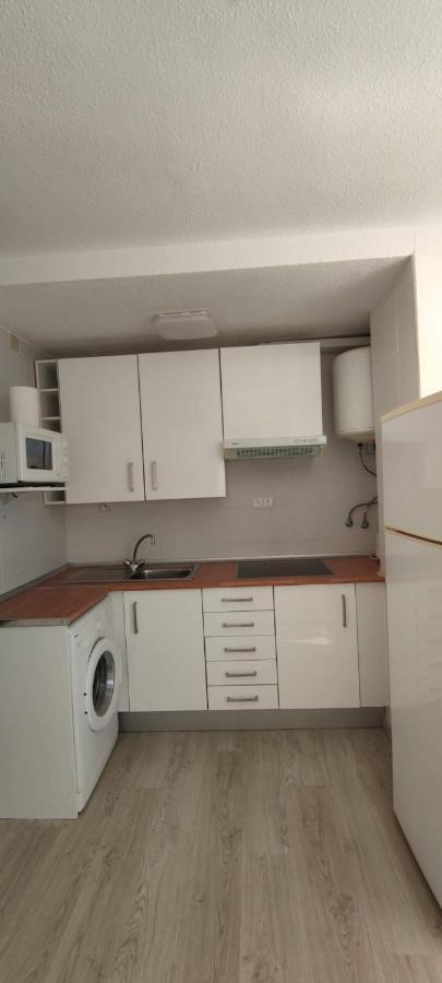 Precioso Apartamento Con Piscina Y Vistas Al Mar Mediterraneo. Benidorm Eksteriør billede